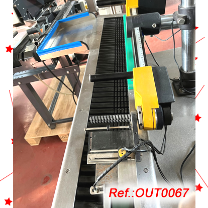 ETIQUETADORA GERMARK TIPUS C-50 GC5010 - GC5000 AMB CAPAL SUPERIOR MUNTAT SOBRE UNA CINTA DE RODETS