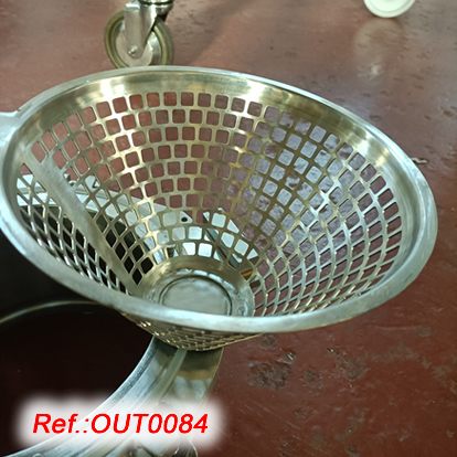 QUADRO COMIL 194-S STAINLESS STEEL MILL WITH ONE SIEVE WITH SQUARE HOLES 9,5mm X 9,5mm