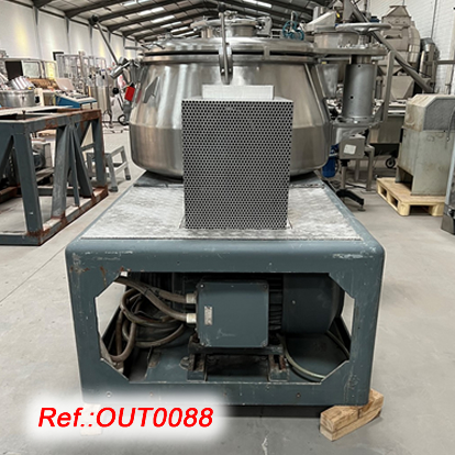 EQUIPO GRANULADOR DE ACERO INOXIDABLE GLATT LABORTECNIC DE 500 LITROS APROX. CON SU ESTRUCTURA